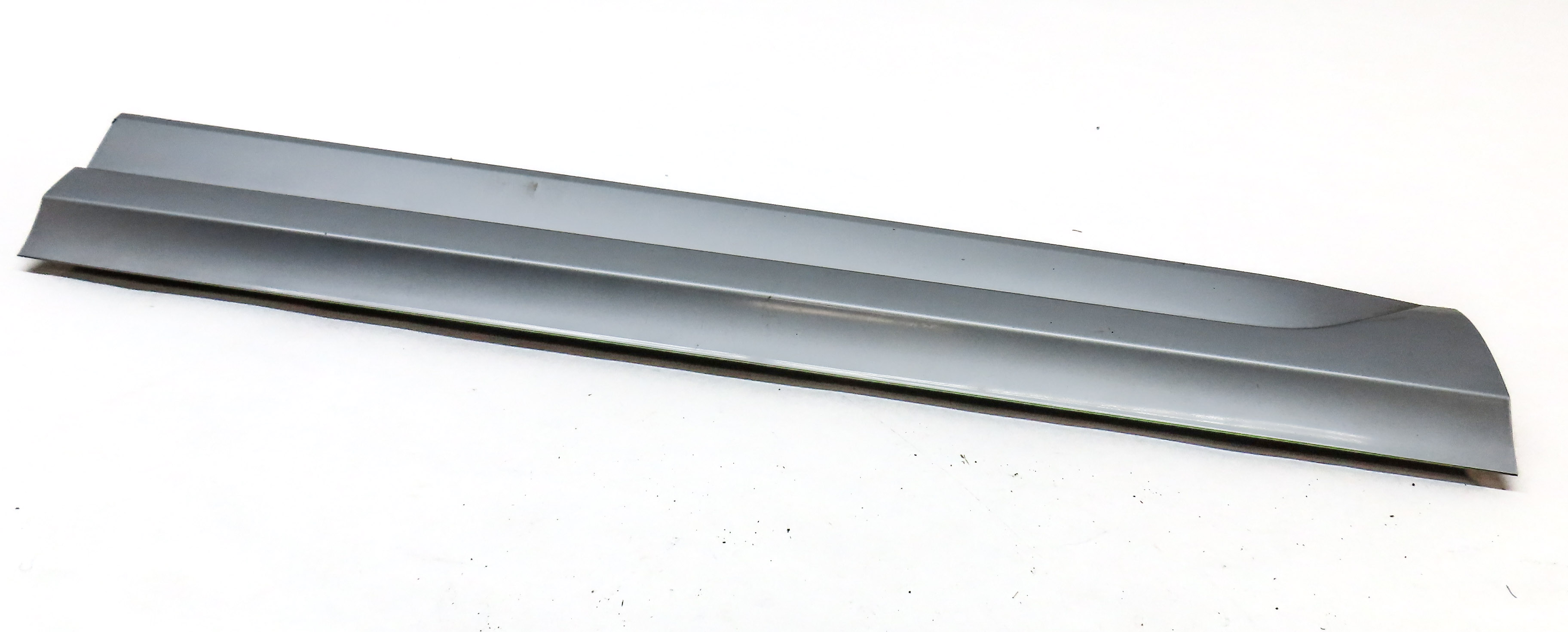 16-18 AUDI Q3 8U FRONT LEFT DRIVER LOWER DOOR TRIM MOULDING (SILVER) — exact item pictured
